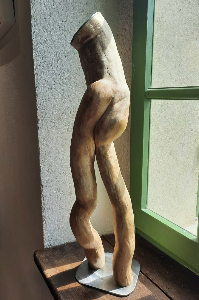 sculpture bois flotté, par l’artiste français Frédéric Ansermet